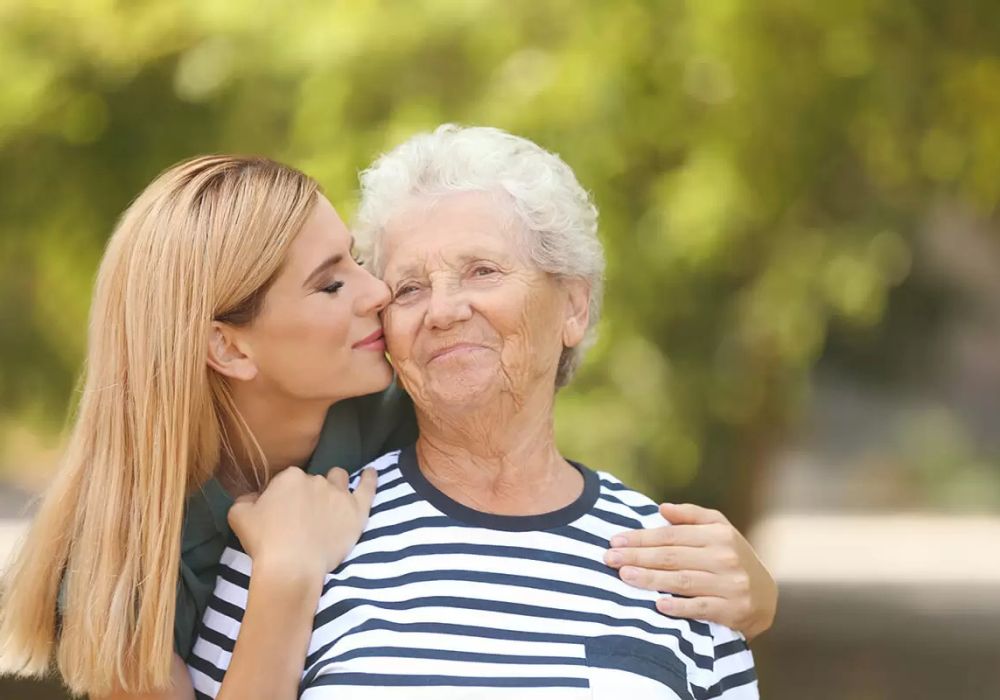 A Heartfelt Mother's Day Celebration: Ideas for Moms in Senior Living Communities