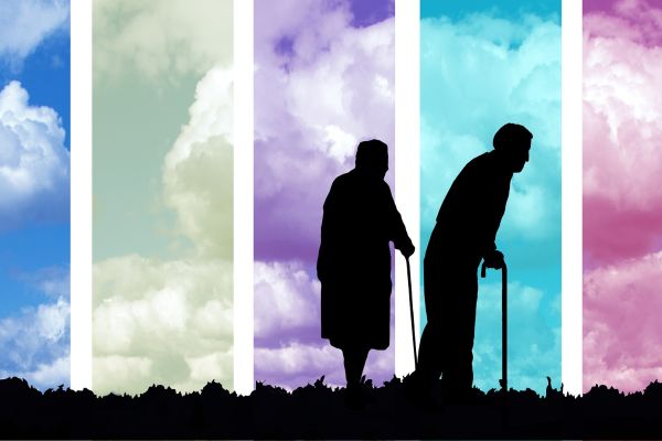 Crafting a Daily Activity Schedule for Seniors in Assisted Living