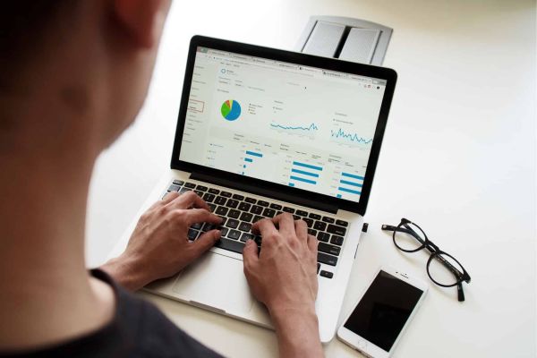 Selecting a Senior Community and Optimizing Your Search Using Online Tools.