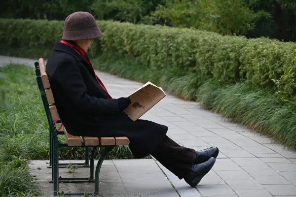 Ten Common Questions about Assisted Living